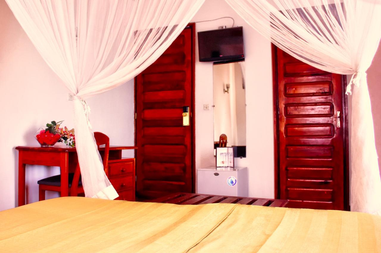 Ivotel Antananarivo Luaran gambar