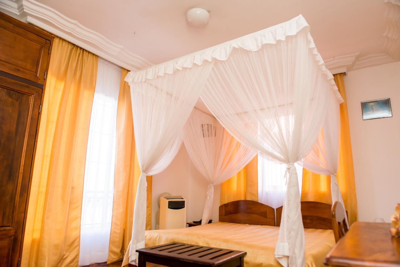 Ivotel Antananarivo Luaran gambar